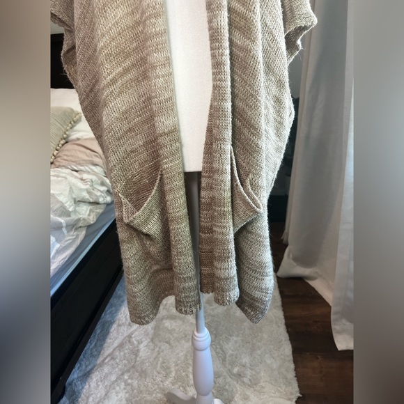 Don’t ask Why, knit cardigan sweater - Picture 3 of 5